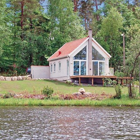 Cozy Home In Asljunga With Kitchen Kültér fotó